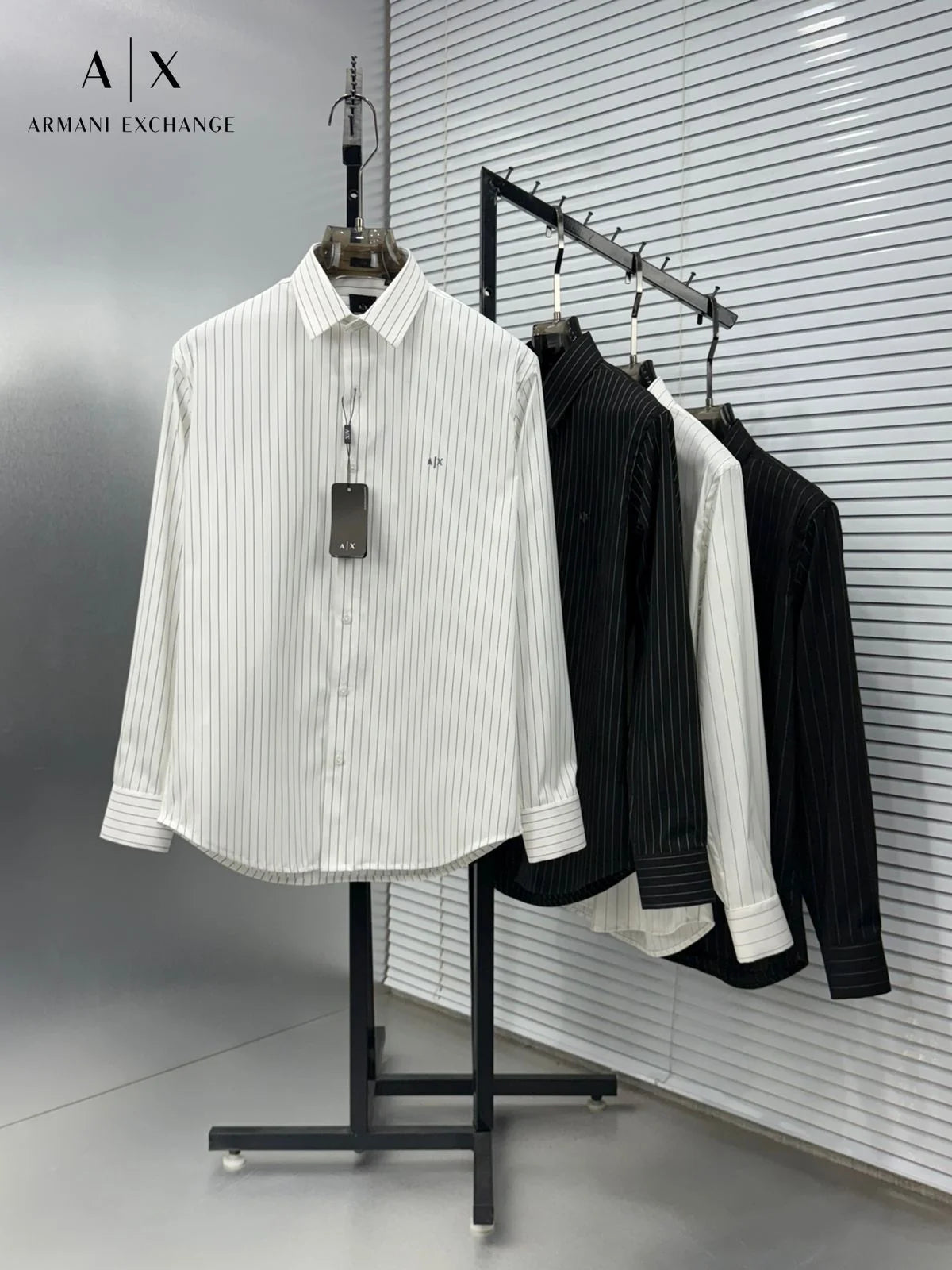 ARM*NI EXCH*NGE || Men’s Slim-Fit Pinstripe Button-Down Shirt in Black/White