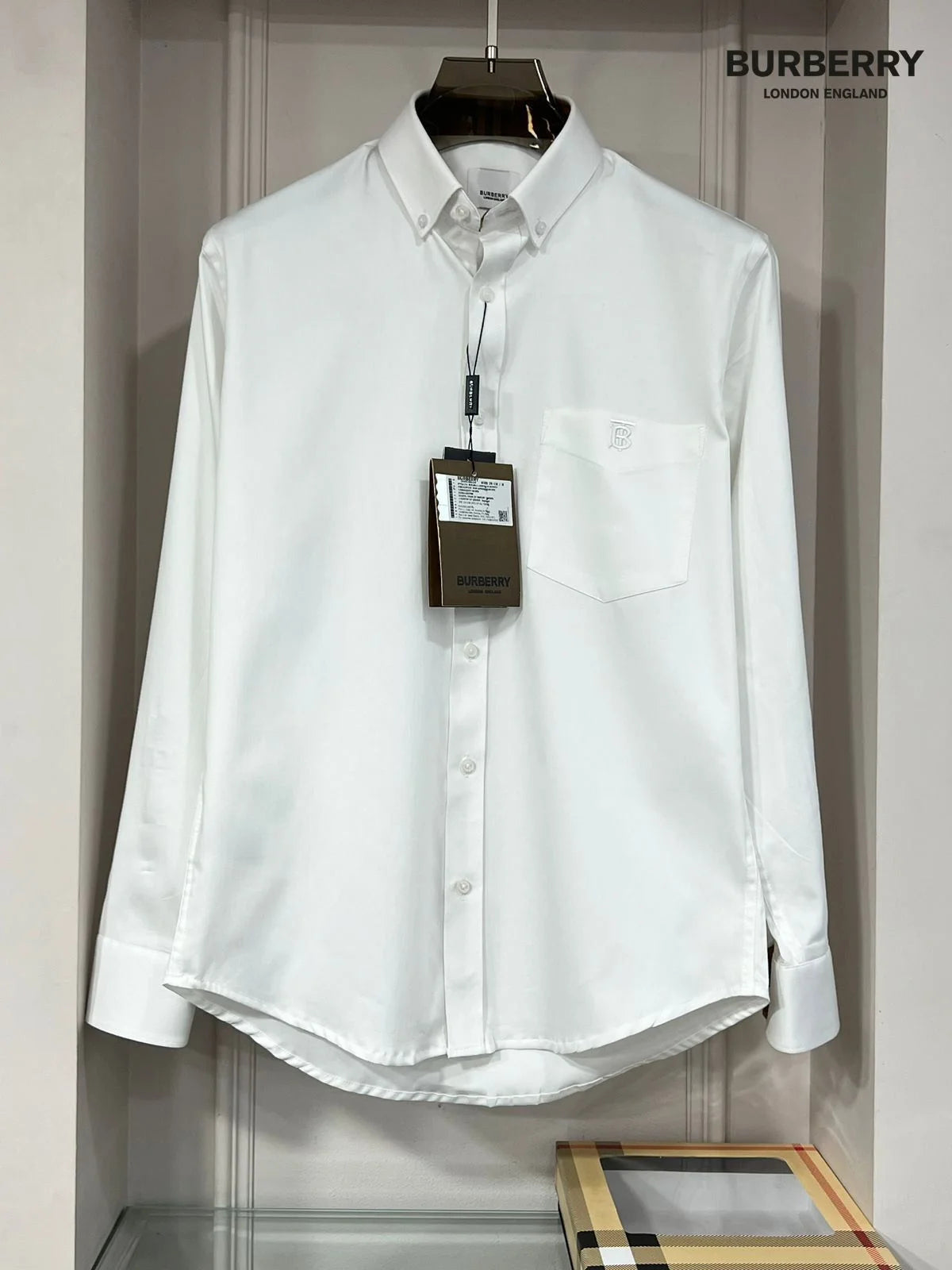 BURBERRY || Black/White Dress Shirt for Men - Premium Cotton - Slim Fit