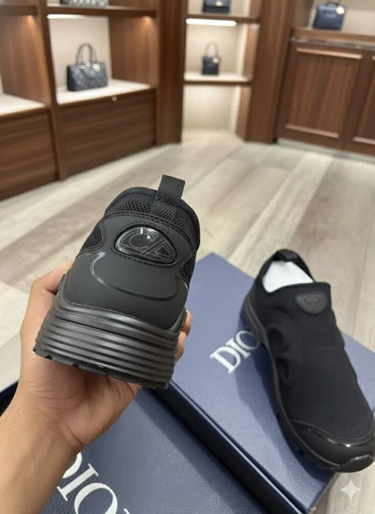 CHRISTIAN DIOR || Dior B30 Slip-On Sneaker in Black Technical Mesh Sneaker