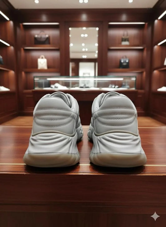 GUCCI || Grey Leather & Mesh Sneakers with Interlocking G Detail