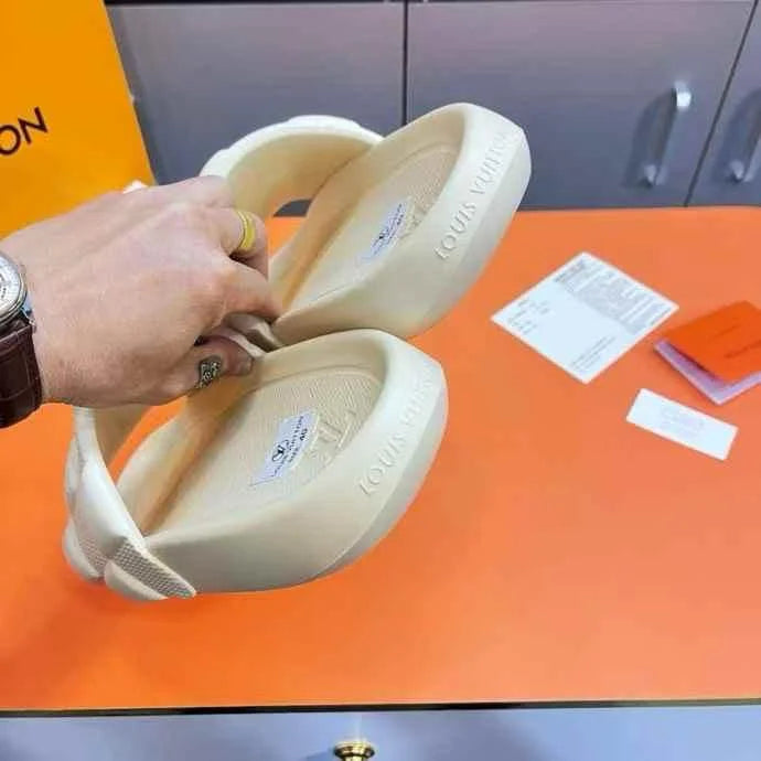 LOUIS VUITTON || Damier Pattern Rubber Pool Sliders - Ivory/Off-White - FASHION MYST