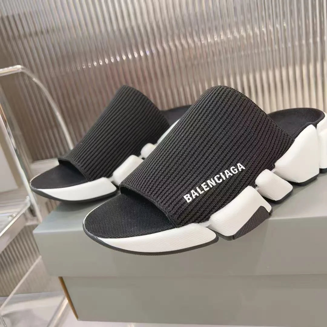 BALENCIAGA || Speed Sneaker Hybrid Slide – Black Ribbed Knit with Articulated Contrast Sole