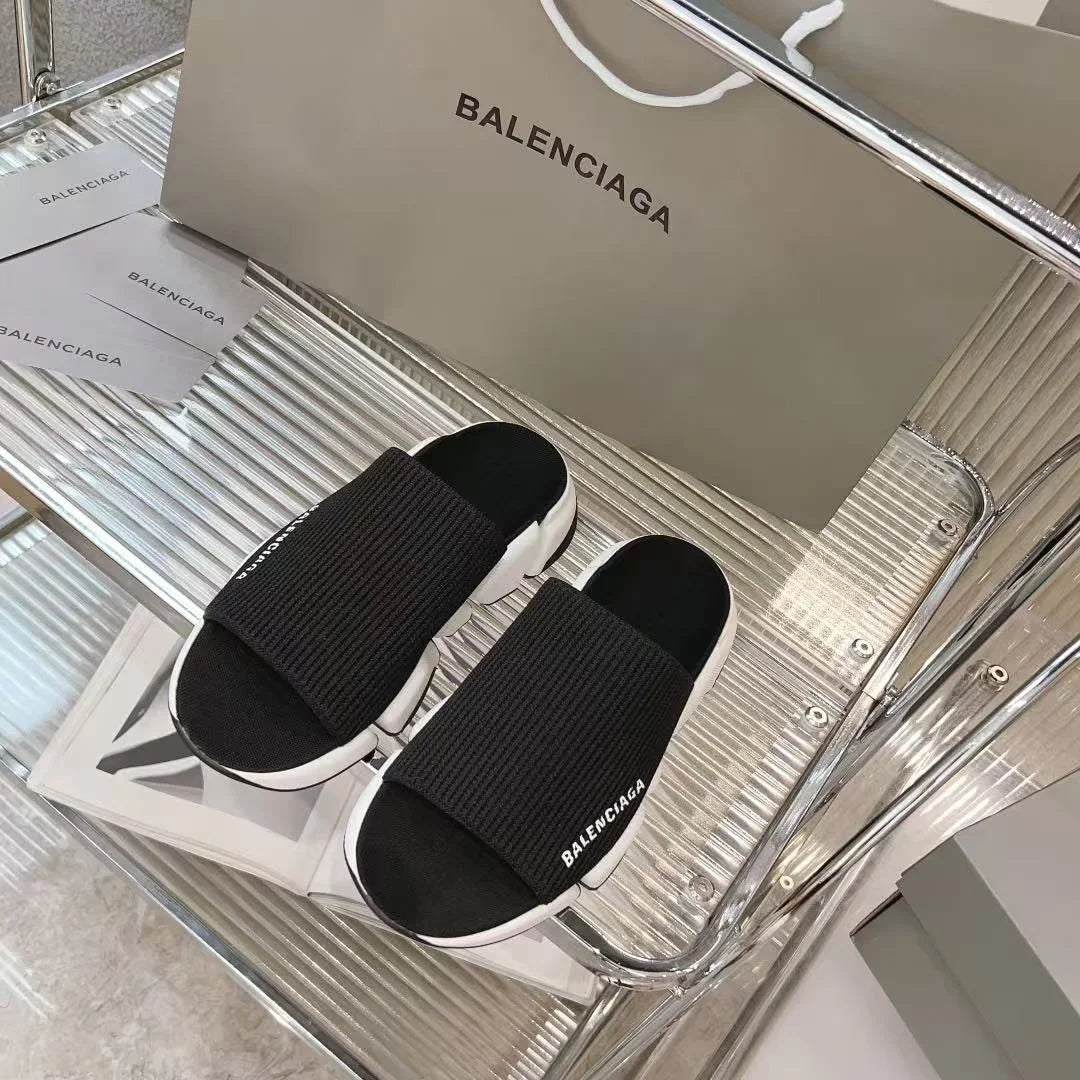 BALENCIAGA || Speed Sneaker Hybrid Slide – Black Ribbed Knit with Articulated Contrast Sole