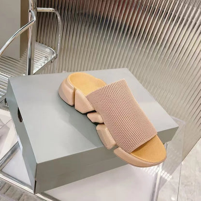 BALENCIAGA || Speed Knit Slide Sandals in Beige – Chunky Logo Mules