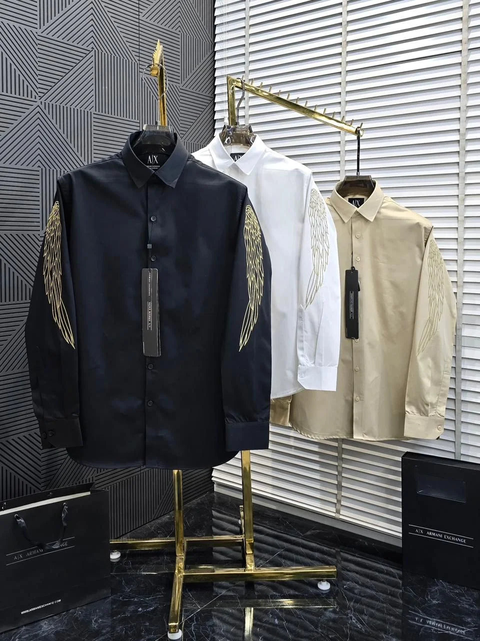 ARM*NI EXCH*NGE || Men's Wing Embroidered Long-Sleeve Slim Fit Shirt