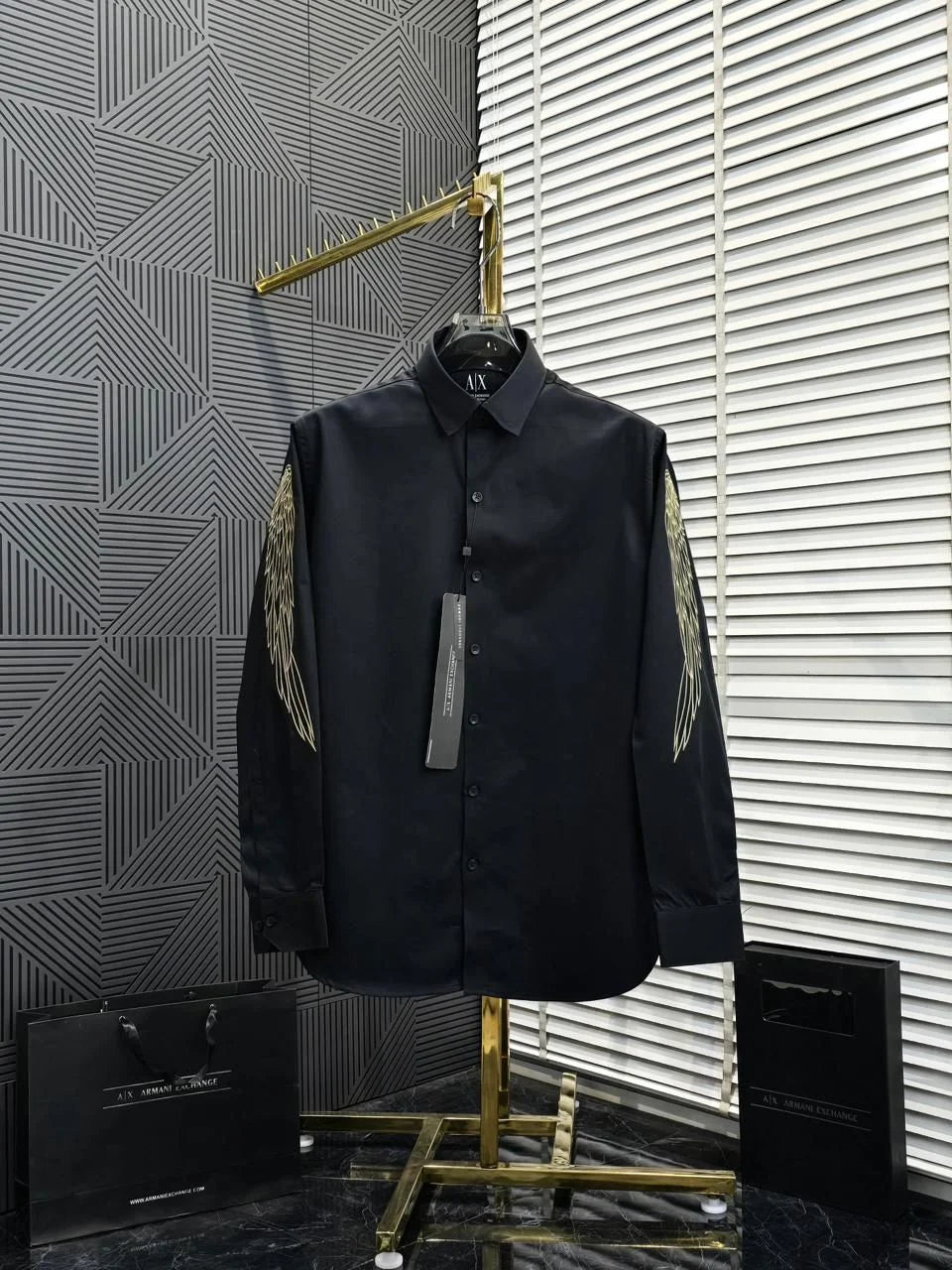 ARM*NI EXCH*NGE || Men's Wing Embroidered Long-Sleeve Slim Fit Shirt