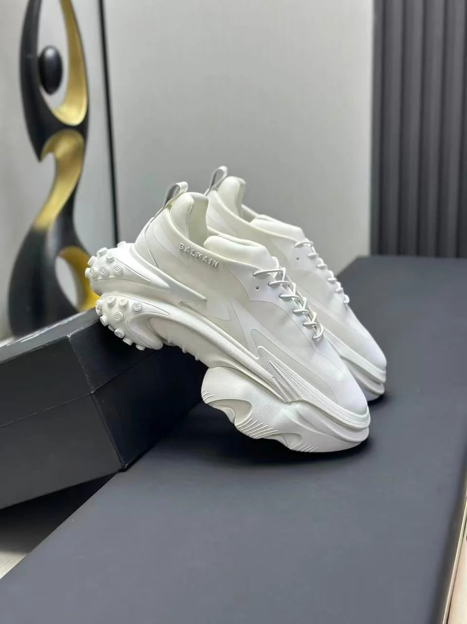 BALMAIN || Unicorn Low-Top Sneakers in Neoprene and Calfskin – Triple White