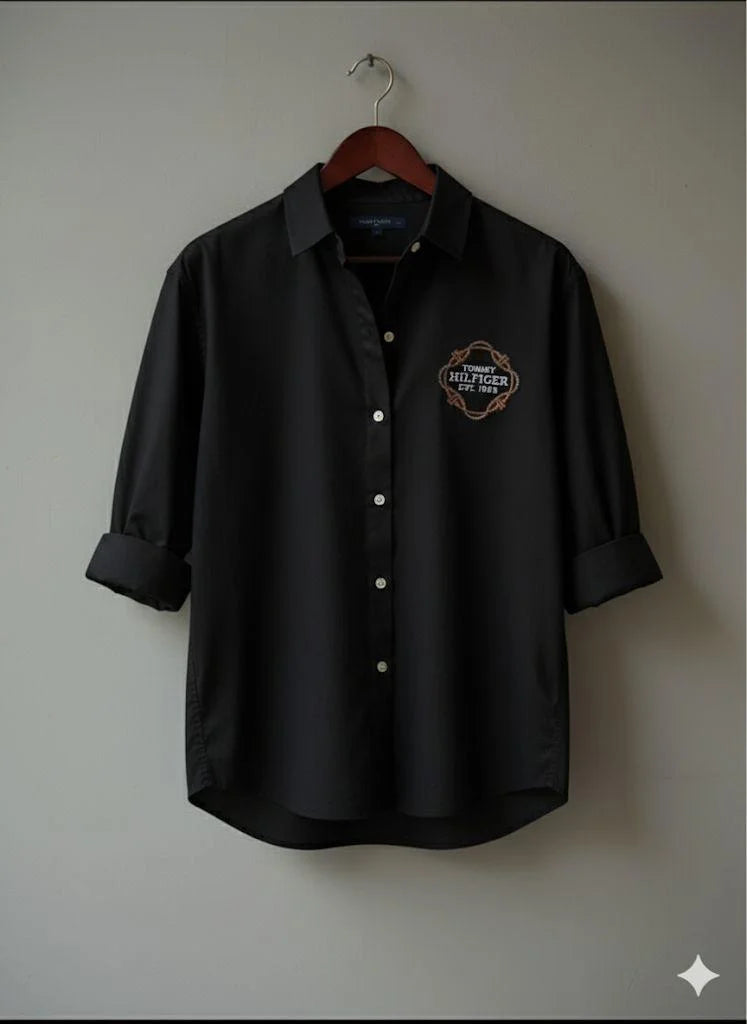 TOMMY HILFIGER || Women’s Heritage Logo Shirt – Relaxed Fit Cotton Button-Down | Classic "Est. 1985" Embroidered Blouse in Black & White