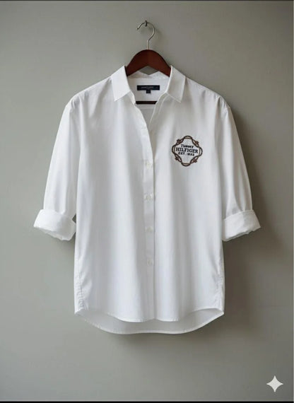 TOMMY HILFIGER || Women’s Heritage Logo Shirt – Relaxed Fit Cotton Button-Down | Classic "Est. 1985" Embroidered Blouse in Black & White