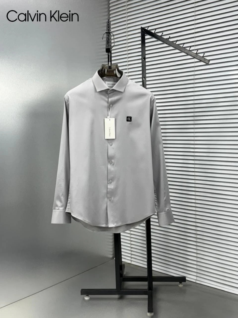 CALVIN KLIEN || Men’s Slim-Fit Liquid Cotton Dress Shirt – Premium Long Sleeve Button-Down