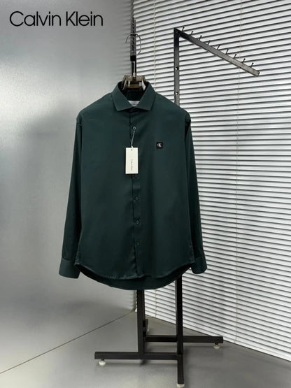 CALVIN KLIEN || Men’s Slim-Fit Liquid Cotton Dress Shirt – Premium Long Sleeve Button-Down