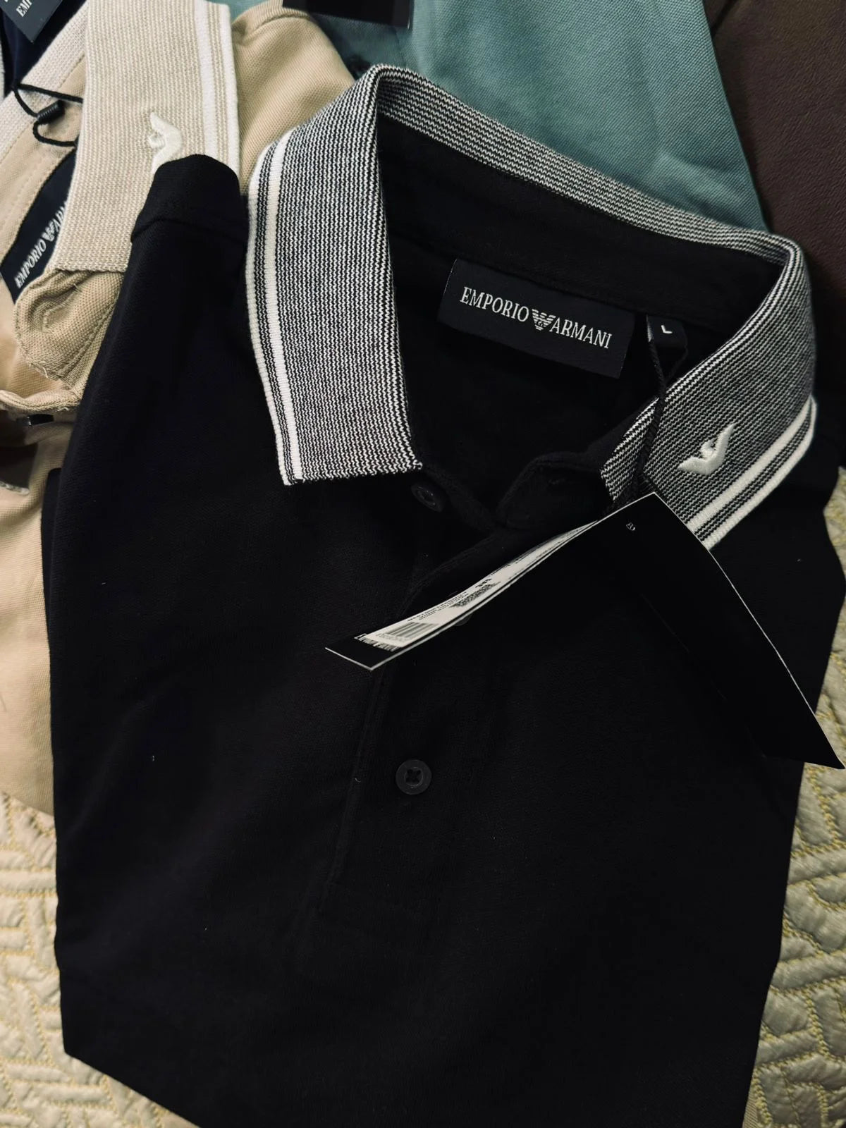 EMP*RIO AR*ANI || Men's Slim-Fit Piqué Polo Shirt with Contrast Piped Collar & Logo Detail