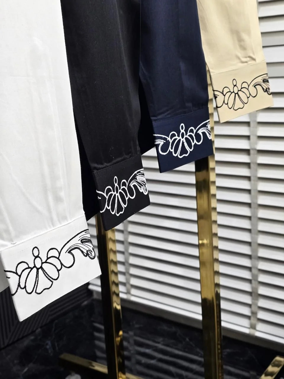 VERSACE || Embroidered Barocco Collar & Cuff Button-Down Shirt – Luxury Slim Fit Cotton Dress Shirt