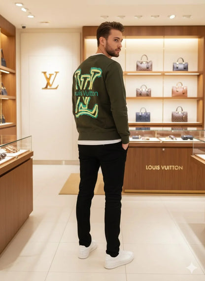 LOUIS VUITTON || Men’s Monogram Signature Long Sleeve T-Shirt – Premium Cotton Knit