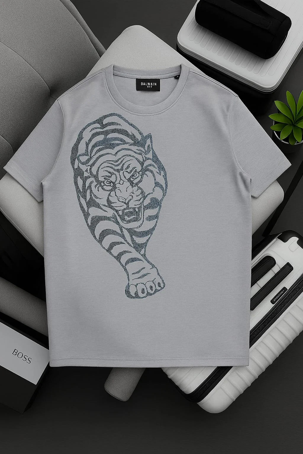 Balmain || Men's Rhinestone Tiger Graphic T-Shirt - Luxury Slim Fit Cotton Tee