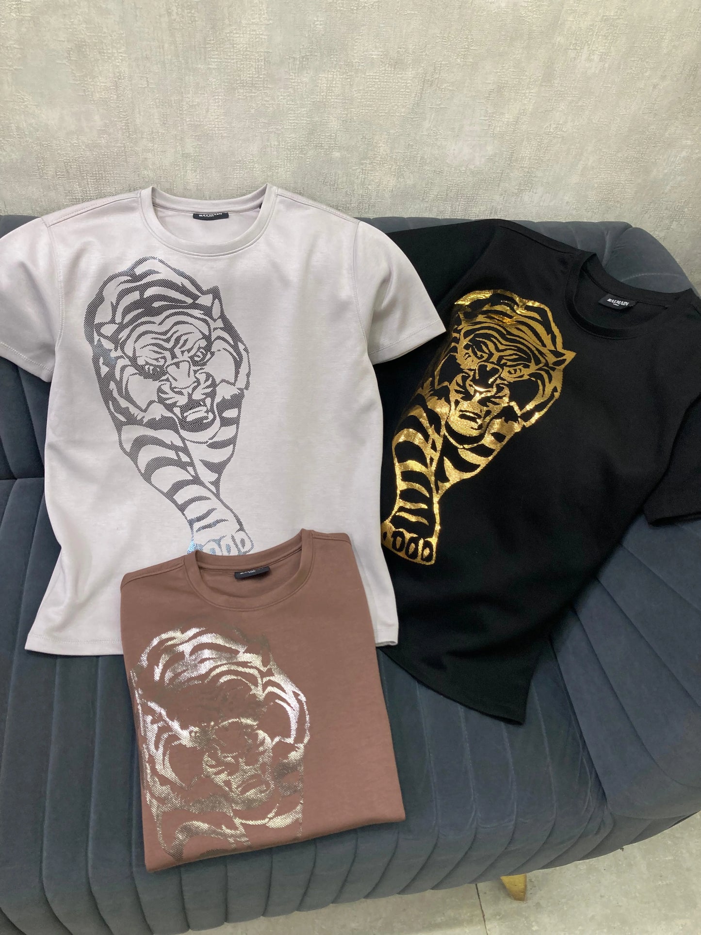 Balmain || Men's Rhinestone Tiger Graphic T-Shirt - Luxury Slim Fit Cotton Tee