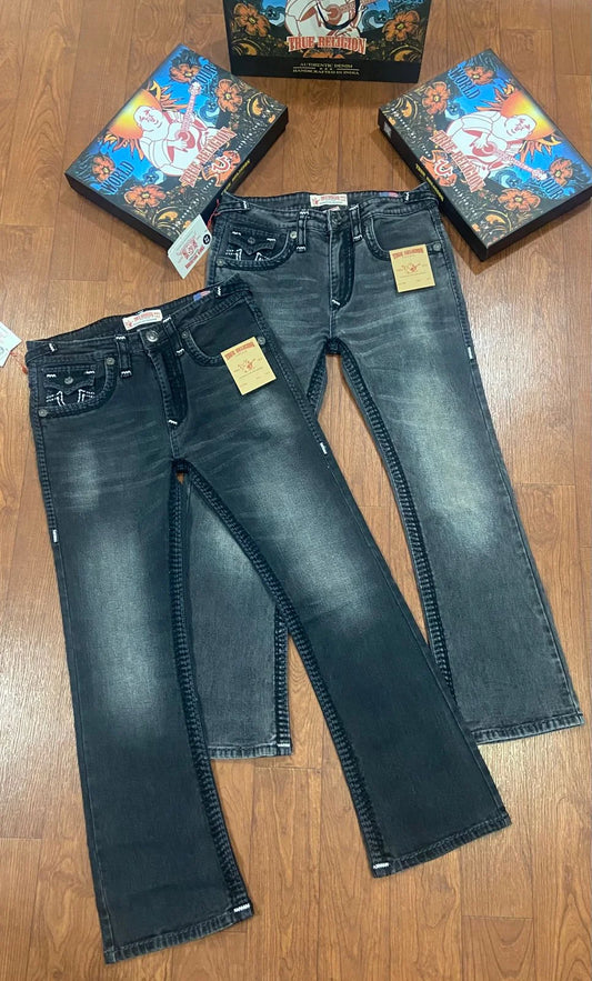 TRUE RELIGION || Men's Ricky Straight Fit Jeans – Heritage Grey Wash with Horseshoe Paisley Embroidery