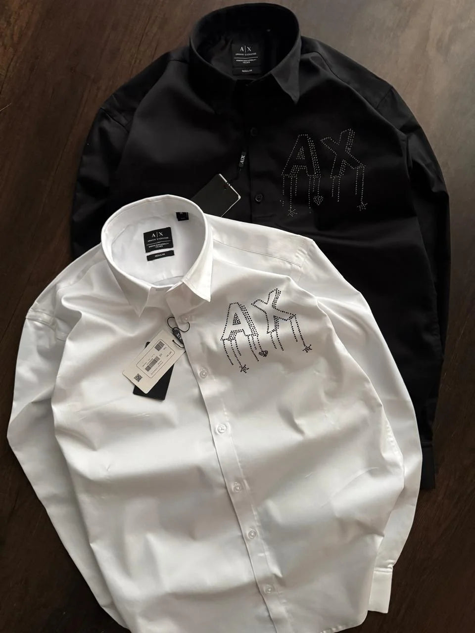 ARM*NI EXCH*NGE || Men’s Slim-Fit Long Sleeve Shirt with Studded AX Logo