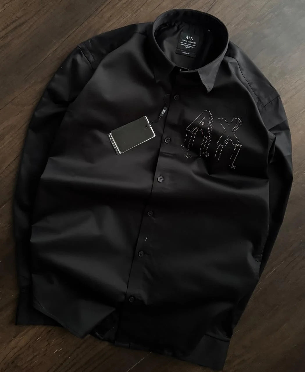 ARM*NI EXCH*NGE || Men’s Slim-Fit Long Sleeve Shirt with Studded AX Logo
