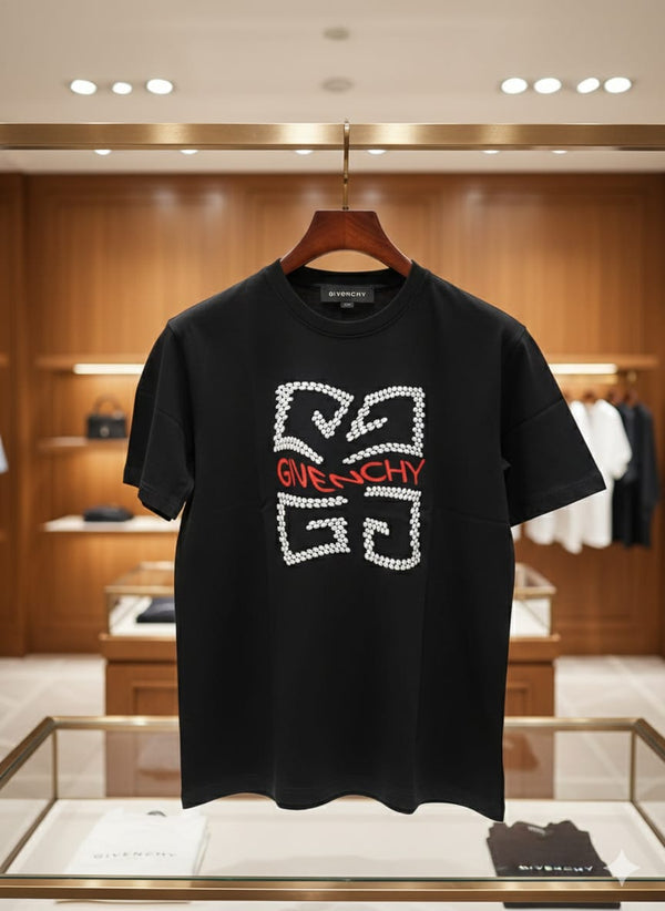 GIVENCHY || Men’s 4G Pearl-Effect Graphic T-Shirt in Black