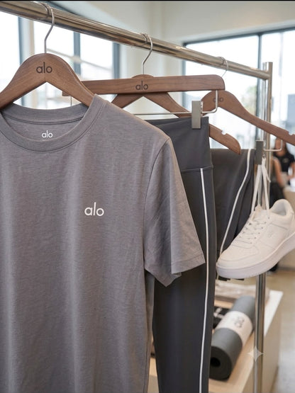 ALO Grey Tee – Fabric Zoom Detail	