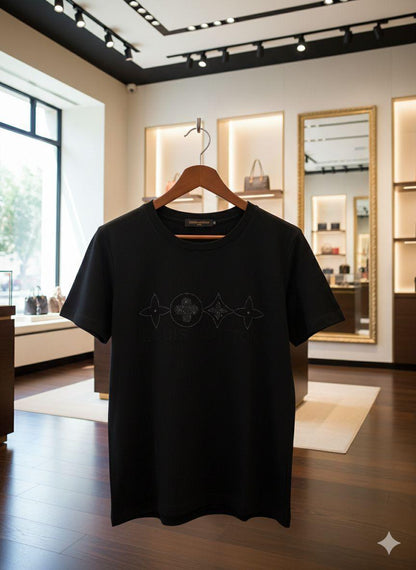 Louis Vuitton black premium Italian cotton T-shirt for women
