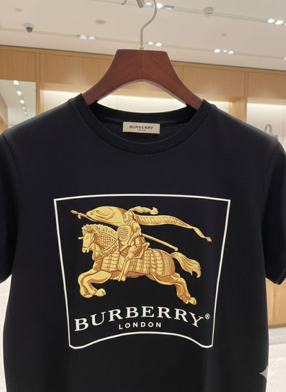 Women's Burberry black regular fit luxury T-shirt
