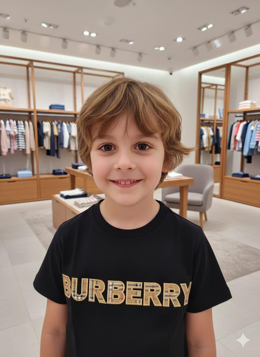Burberry Kids Black Tee – Patch Logo Close-up	