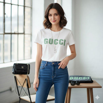 Premium Gucci white casual T-shirt for women
