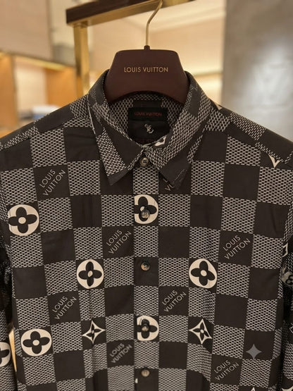 Luxury Louis Vuitton black regular fit Crush cotton shirt for office and business casual wear