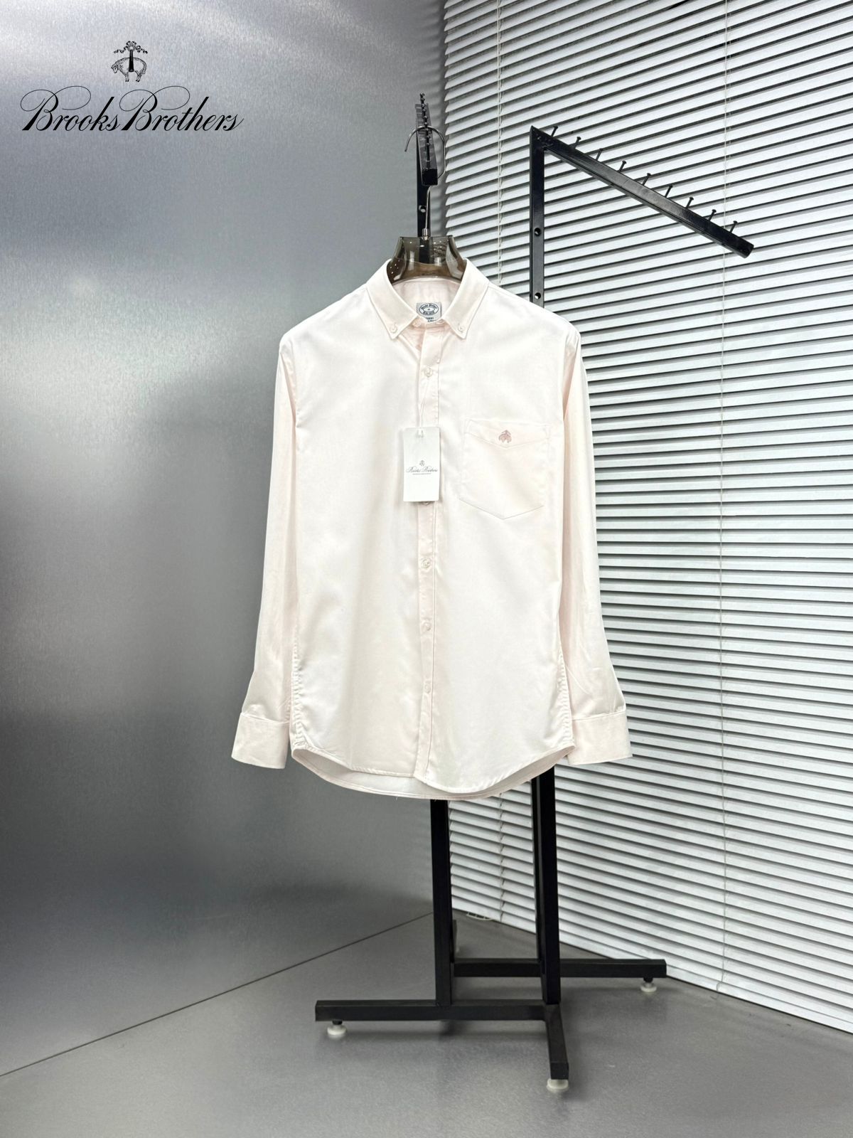 Brooks Brothers Regular Fit Cotton Oxford Shirt in Cream
