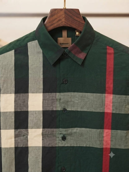 BURBERRY 2026 green Oxford shirt 100 percent cotton fabric close up