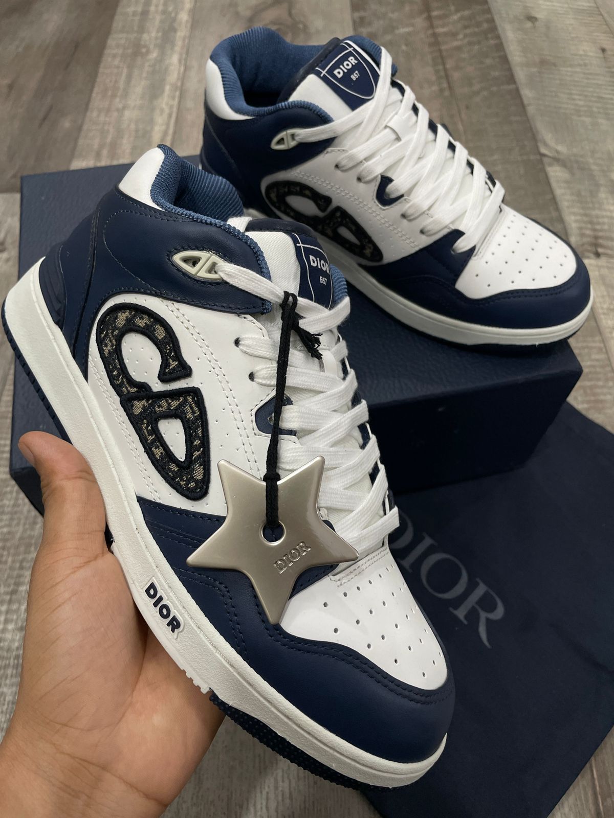 CHRISTIAN DIOR || Mid-Top Sneaker Navy Blue and White Smooth