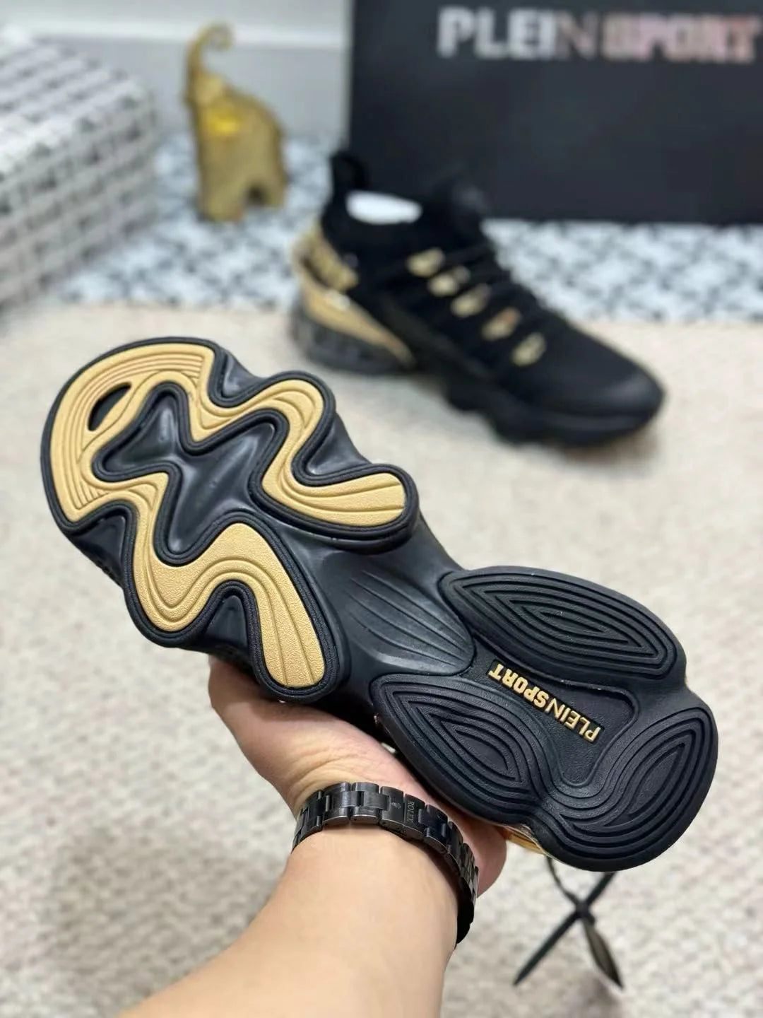 PHILIPP PLEIN || Plein Sport Tiger Attack Men’s Luxury Sneakers – Black & Gold Edition