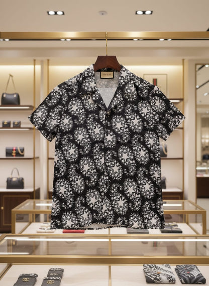 GUCCI || Men’s Black & White Star Burst Print Silk Bowling Shirt