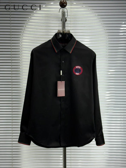 Gucci black premium cotton shirt for men with regular fit and branded buttons