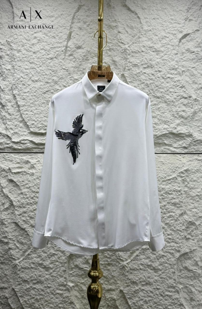 Burberry white luxury cotton shirt for business casual wear
