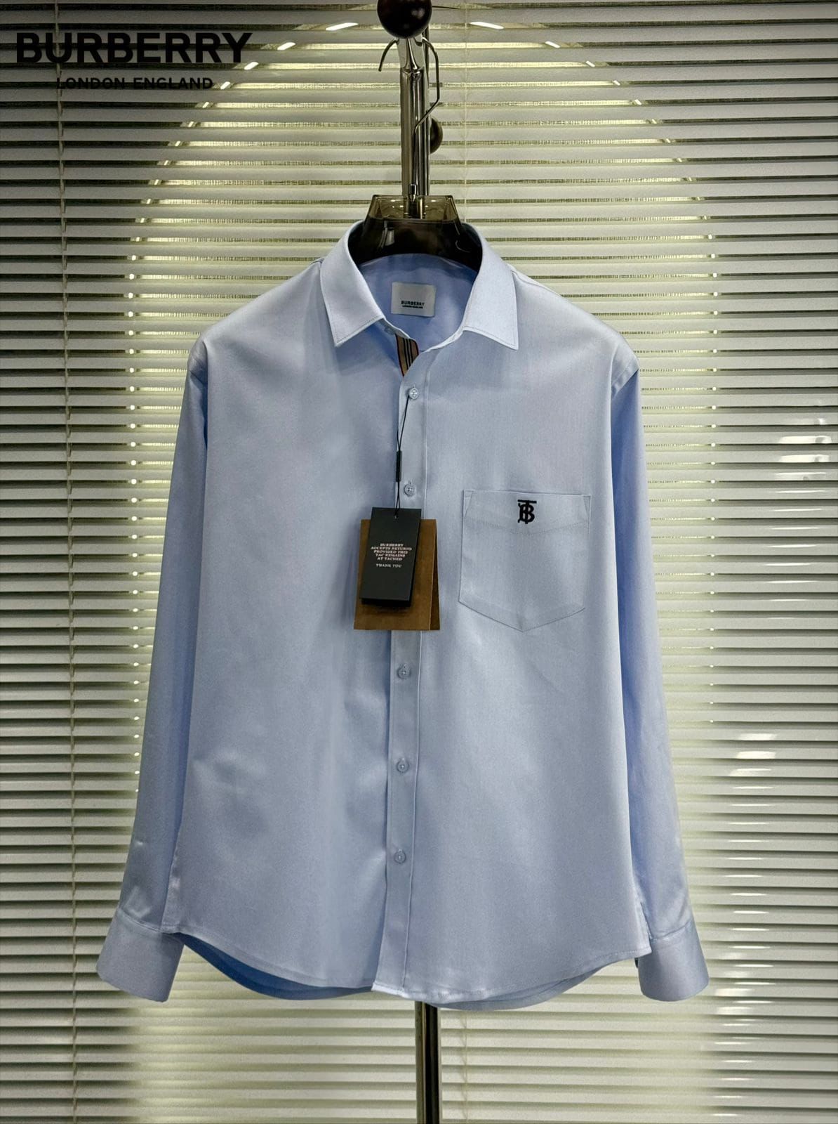 Burberry men's Sky blue cotton Oxford regular fit shirt with pocket logo
