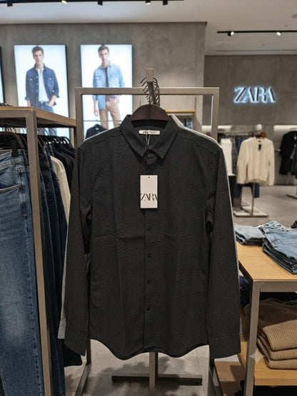 ZARA black regular fit men's shirt with premium Raymond cotton fabric
