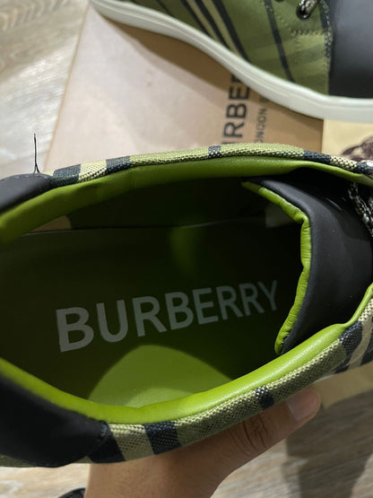 BURBERRY || CANVAS CHECK PRINT SNEAKERS / GREEN - FASHION MYST 