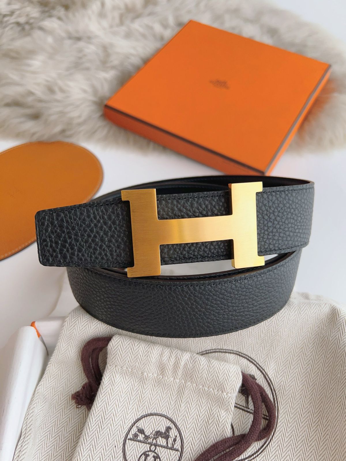 HERMES || Black Leather Constance Buckle Belt - FASHION MYST 