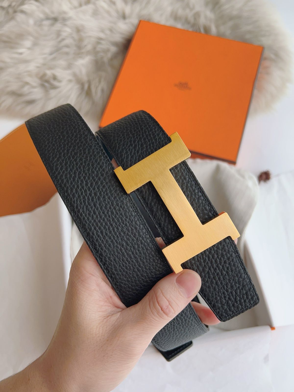 HERMES || Black Leather Constance Buckle Belt - FASHION MYST 