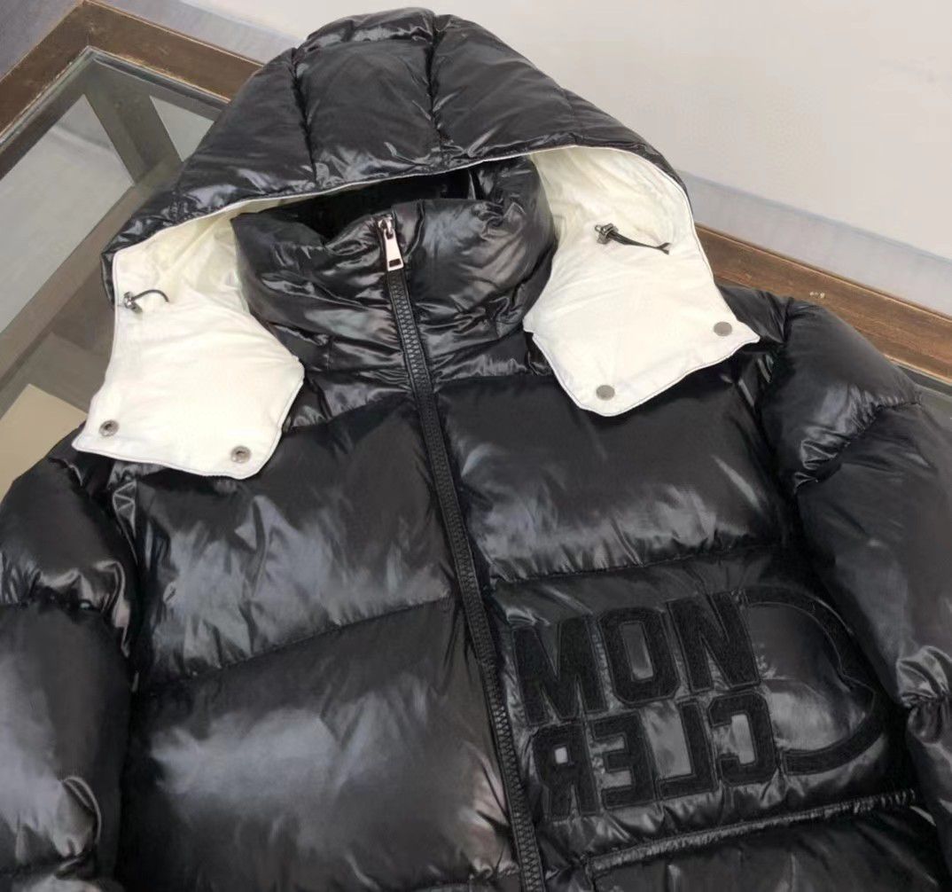 Moncler Vistule Short Down Jacket in Black - FASHION MYST 