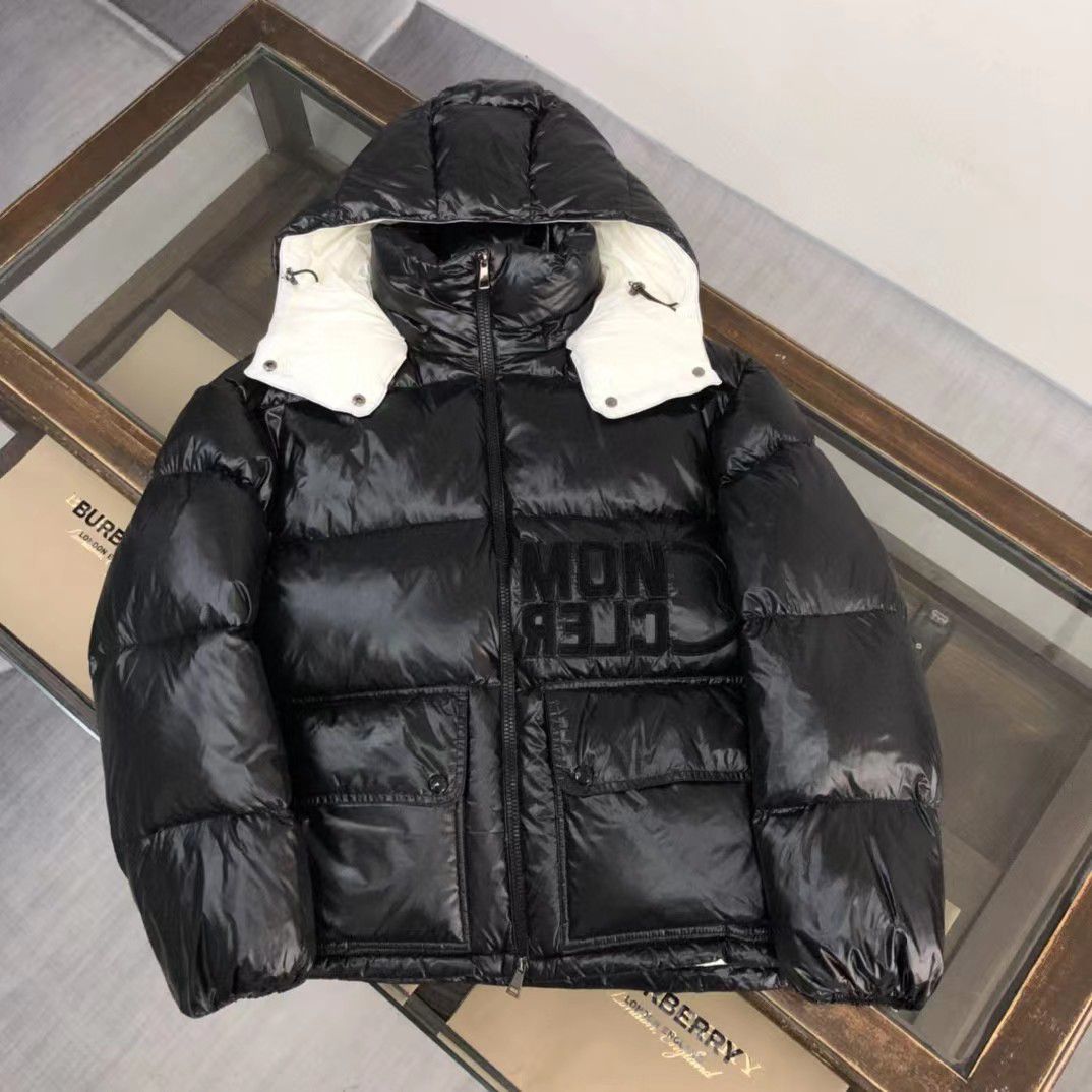 Moncler Vistule Short Down Jacket in Black - FASHION MYST 