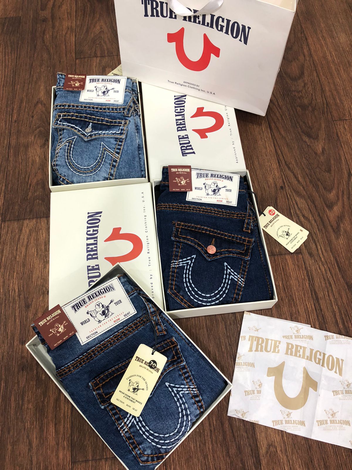 TRUE RELIGION || PREMIUM QUALITY THREADED DESIGN JEANS - FASHION MYST 