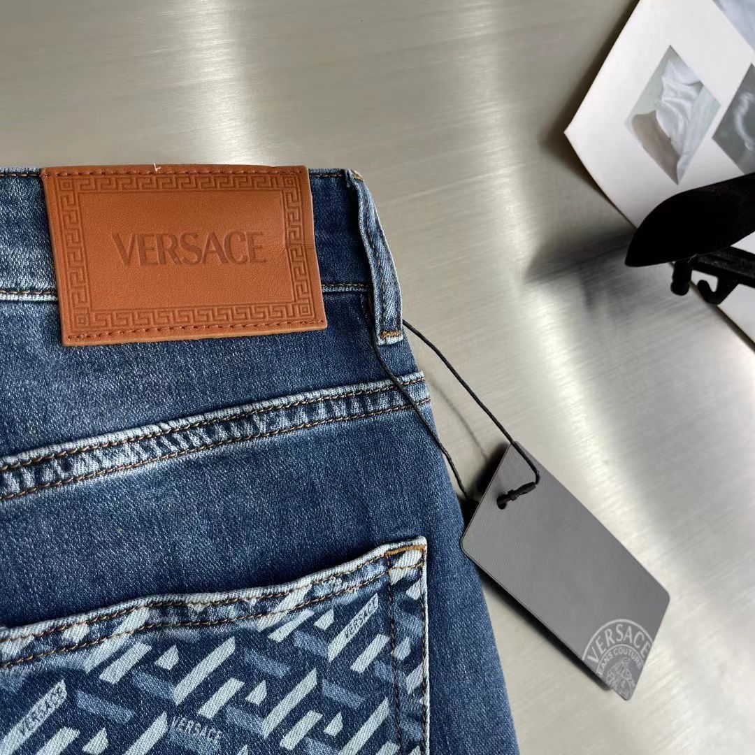 VERSACE || Stylish Blue Shaded Denim For Men - FASHION MYST 