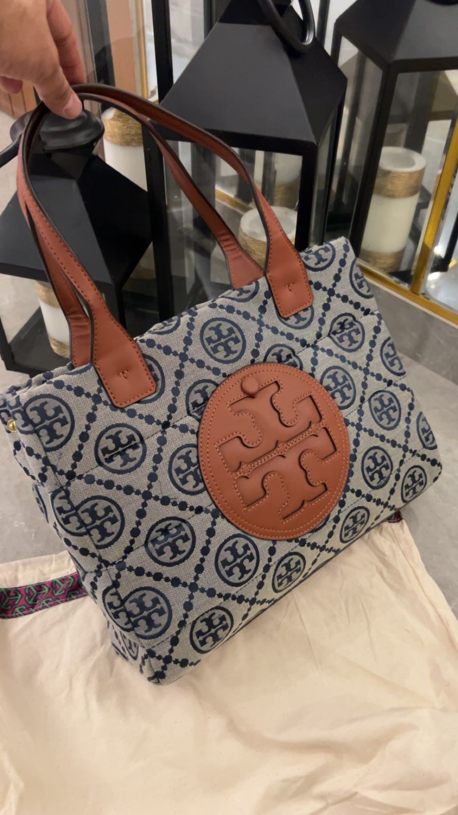 TORY BURCH || CANVAS QUADRANT TOTE LARGE SHOULDER HANDBAG FOR WOMEN - FASHION MYST 