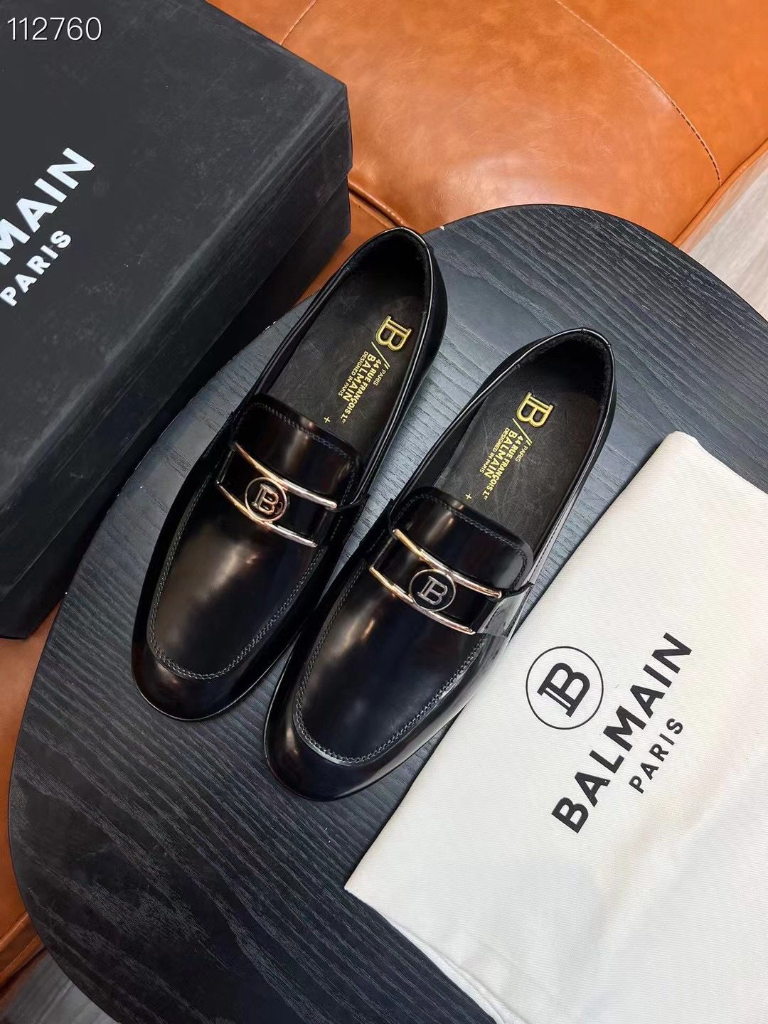 BALMAIN || B Logo Embellished Calf Leather Loafers For Men - FASHION MYST 