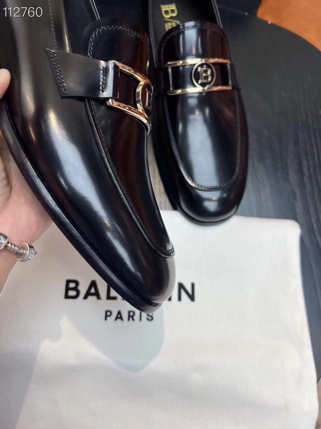 BALMAIN || B Logo Embellished Calf Leather Loafers For Men - FASHION MYST 