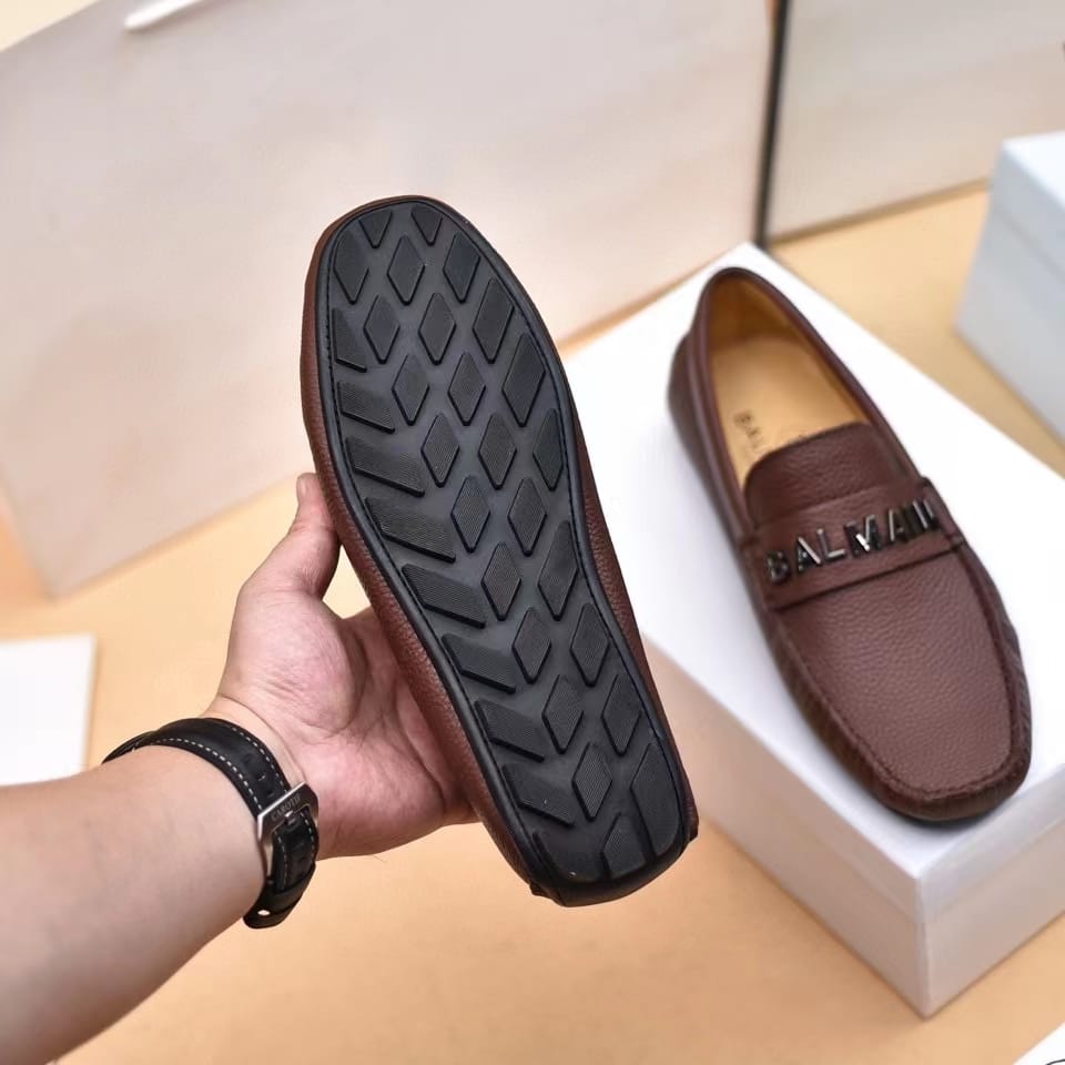 BALMAIN || Logo-Plaque Calf Leather Brown Loafers - FASHION MYST 